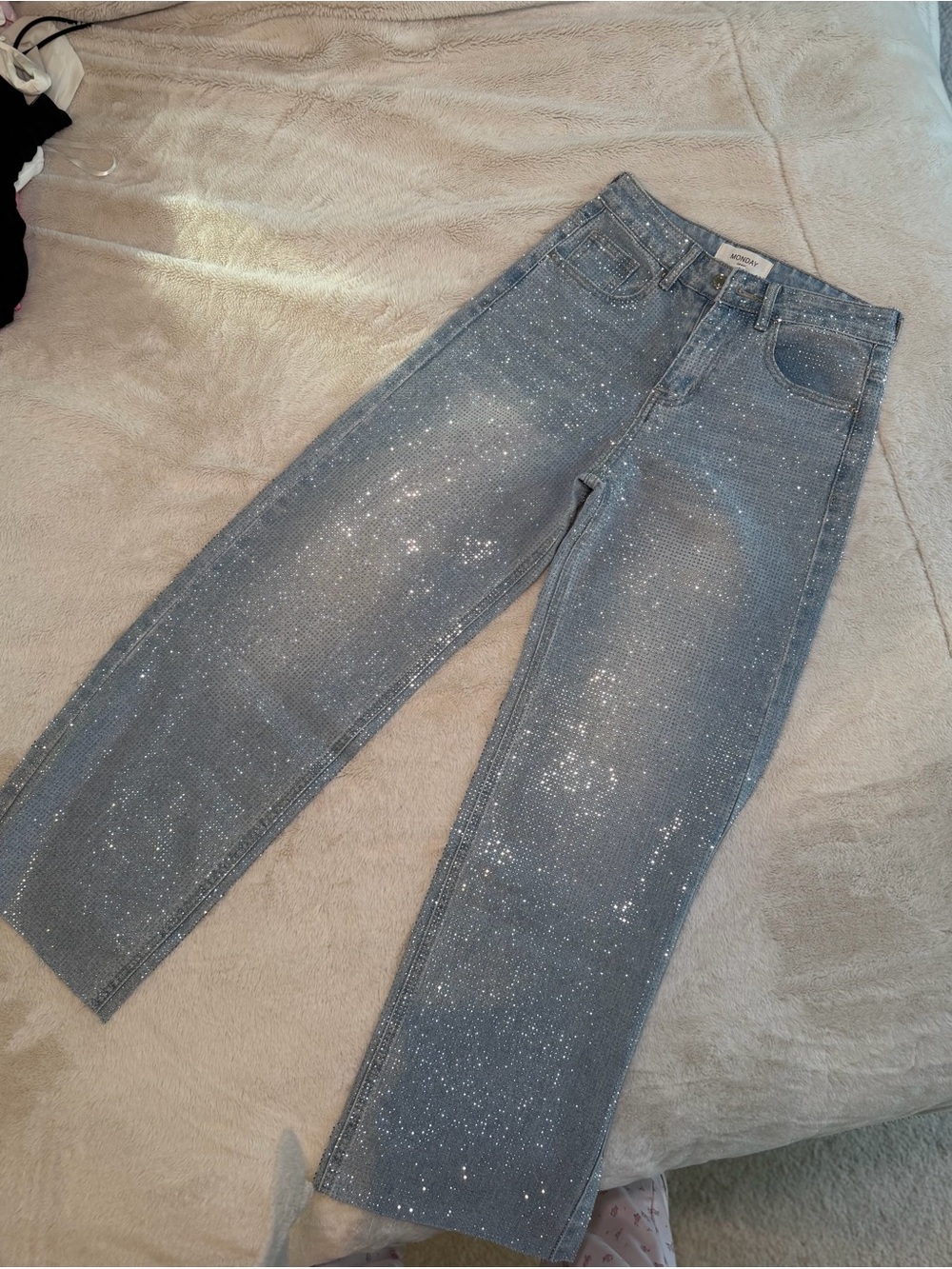 Sparkle-Embellished Light Blue Woman’s Jeans